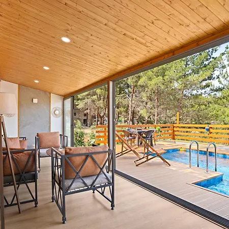 Ozzy Tiny House- Woo Holiday home Urla